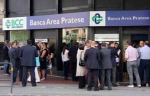 All'ingresso della Bcc Prato