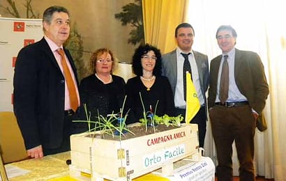 ECCO «CONTADINO GIO’» IL PRIMO ORTO-KIT PER TUTTI ECCO «CONTADINO GIO’» IL PRIMO ORTO-KIT PER TUTTI