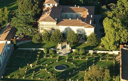 MERENDA SOLIDALE SUI PRATI DELLA MÀGIA MERENDA SOLIDALE SUI PRATI DELLA MÀGIA