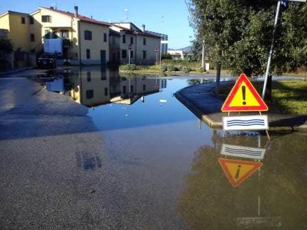 E MANETTI CREÒ «FOSSI AL COLLASSO» E MANETTI CREÒ «FOSSI AL COLLASSO»