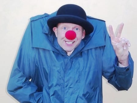 LA RASSEGNA “CI VEDIAMO A TEATRO” PORTA IN SCENA LE “CLOWNERIE” DI GUNTER SOUP LA RASSEGNA “CI VEDIAMO A TEATRO” PORTA IN SCENA LE “CLOWNERIE” DI GUNTER SOUP
