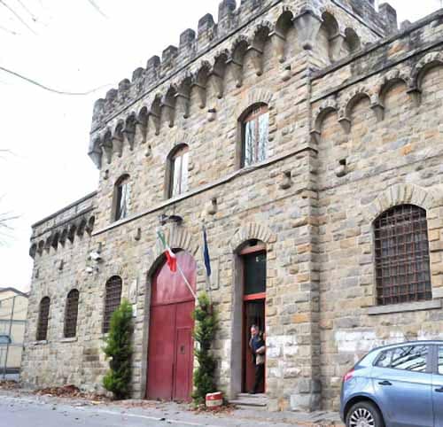 CARCERE AFFOLLATO. SPORTELLO INFORMATIVO PER I RISARCIMENTI CARCERE AFFOLLATO. SPORTELLO INFORMATIVO PER I RISARCIMENTI