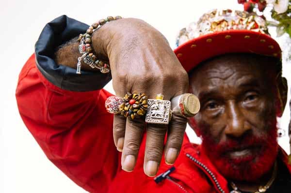BANDABARDÒ, ZION TRAIN E LEE SCRATCH PERRY: UNA SERATA “STUPEFACENTE” BANDABARDÒ, ZION TRAIN E LEE SCRATCH PERRY: UNA SERATA “STUPEFACENTE”