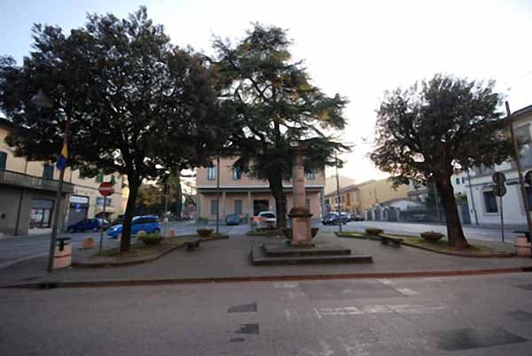 QUARRATA PER ABBELLIRE IL CENTRO
