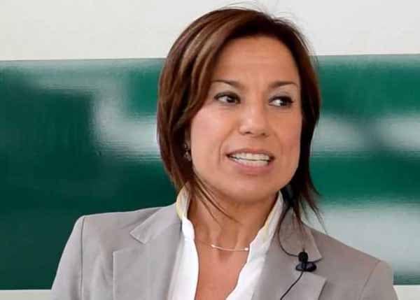 cna pistoia. “IL CONTRATTO DI RETE”, OPPORTUNITÀ PER PICCOLE E MEDIE IMPRESE cna pistoia. “IL CONTRATTO DI RETE”, OPPORTUNITÀ PER PICCOLE E MEDIE IMPRESE