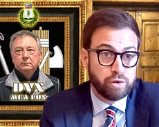 piove, governo ladro! LA FAMIGLIA ESPOSITO? È SEMPRE ALLUVIONABILE E VA BENE COSÌ piove, governo ladro! LA FAMIGLIA ESPOSITO? È SEMPRE ALLUVIONABILE E VA BENE COSÌ