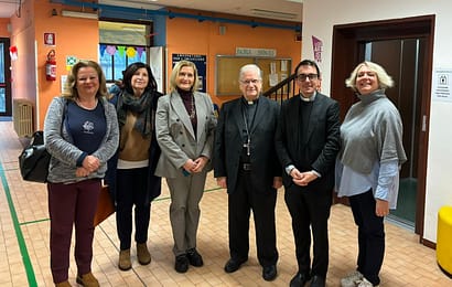 pescia. IL VESCOVO IN VISITA ALL’ISTITUTO SISMONDI-PACINOTTI pescia. IL VESCOVO IN VISITA ALL’ISTITUTO SISMONDI-PACINOTTI